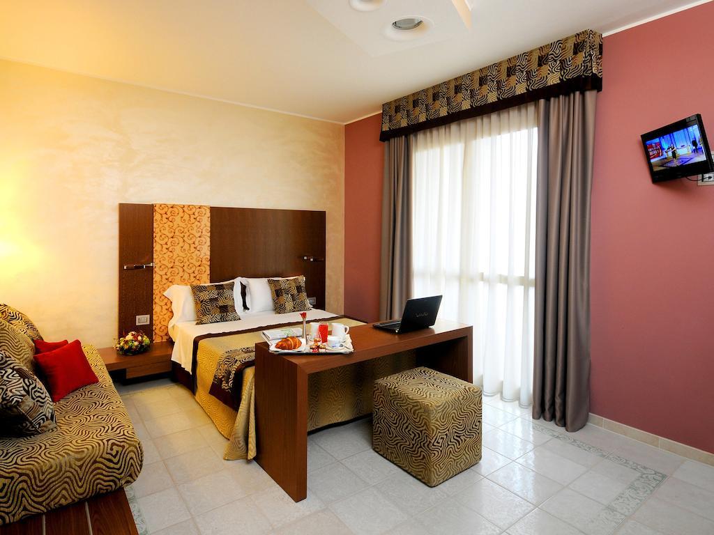 Serena Majestic Hotel Montesilvano Marina Esterno foto
