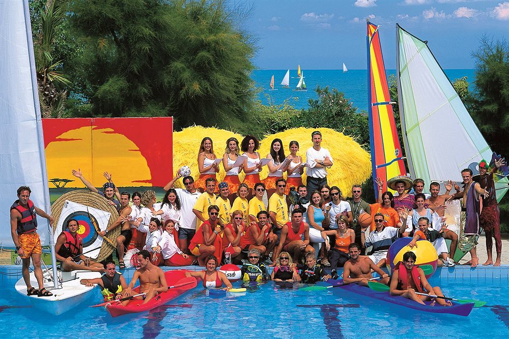 Serena Majestic Hotel Montesilvano Marina Esterno foto